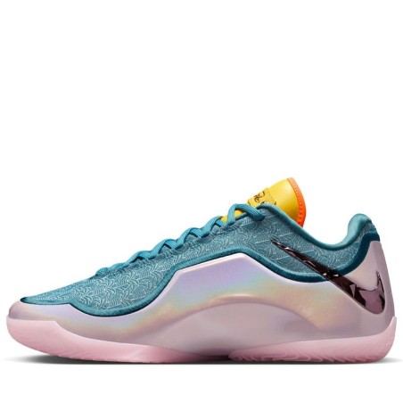 Nike LeBron 23 - Design Futuriste et Fonctionnel