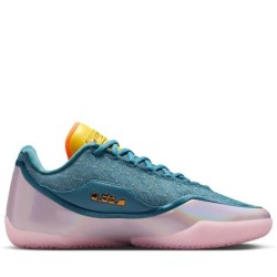 Nike LeBron 23 - Design Futuriste et Fonctionnel