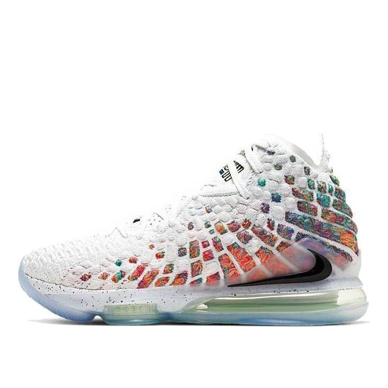 Nike LeBron 17 - Adhérence Supérieure sur Toutes Surfaces